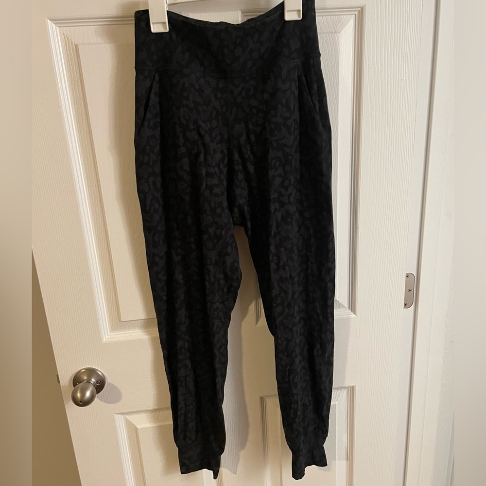 Lululemon Align Joggers Size 6